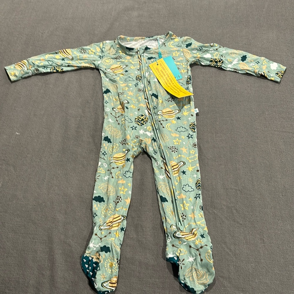 New with tags posh peanut footie